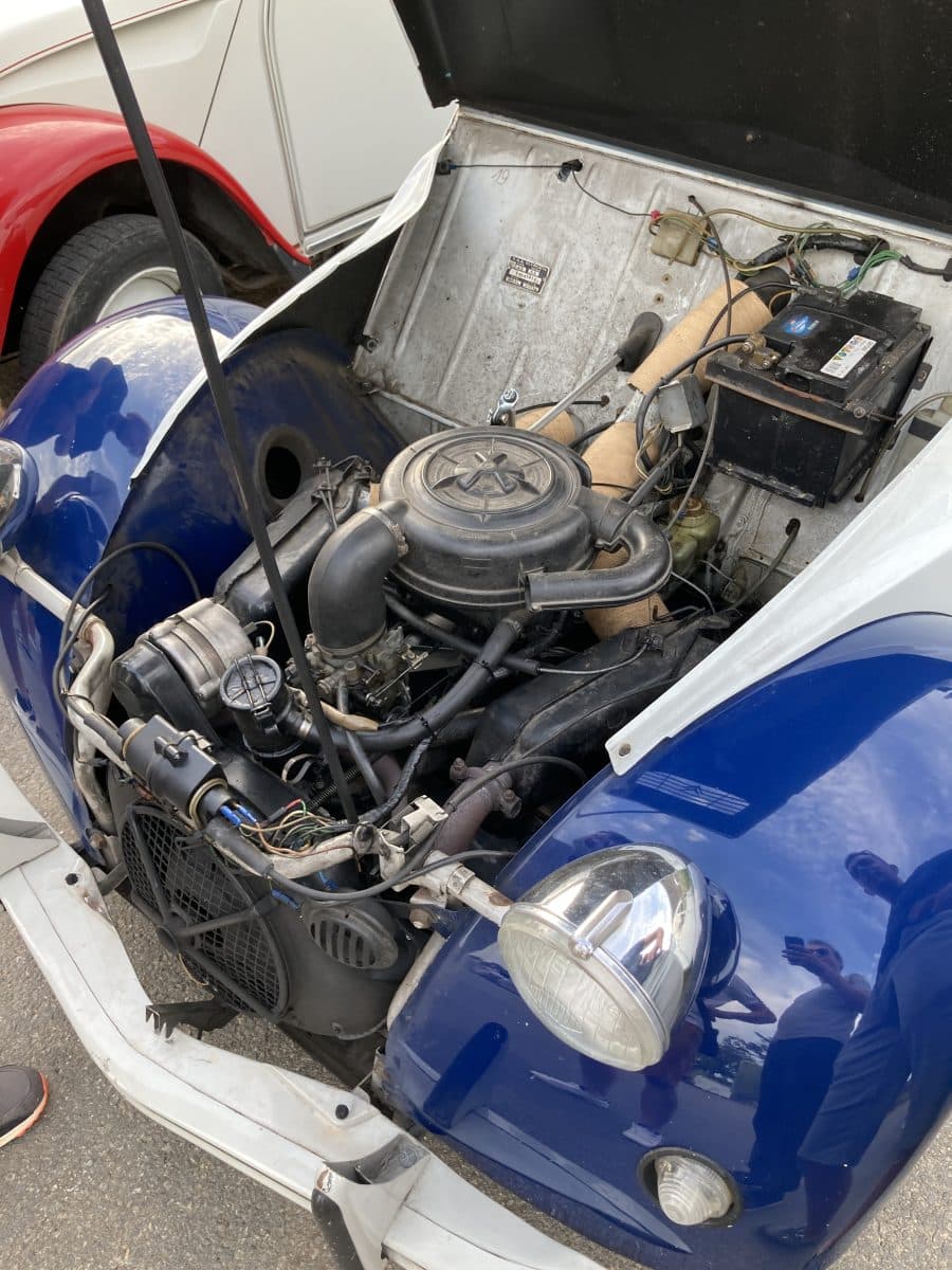 Le moteur d'une 2CV